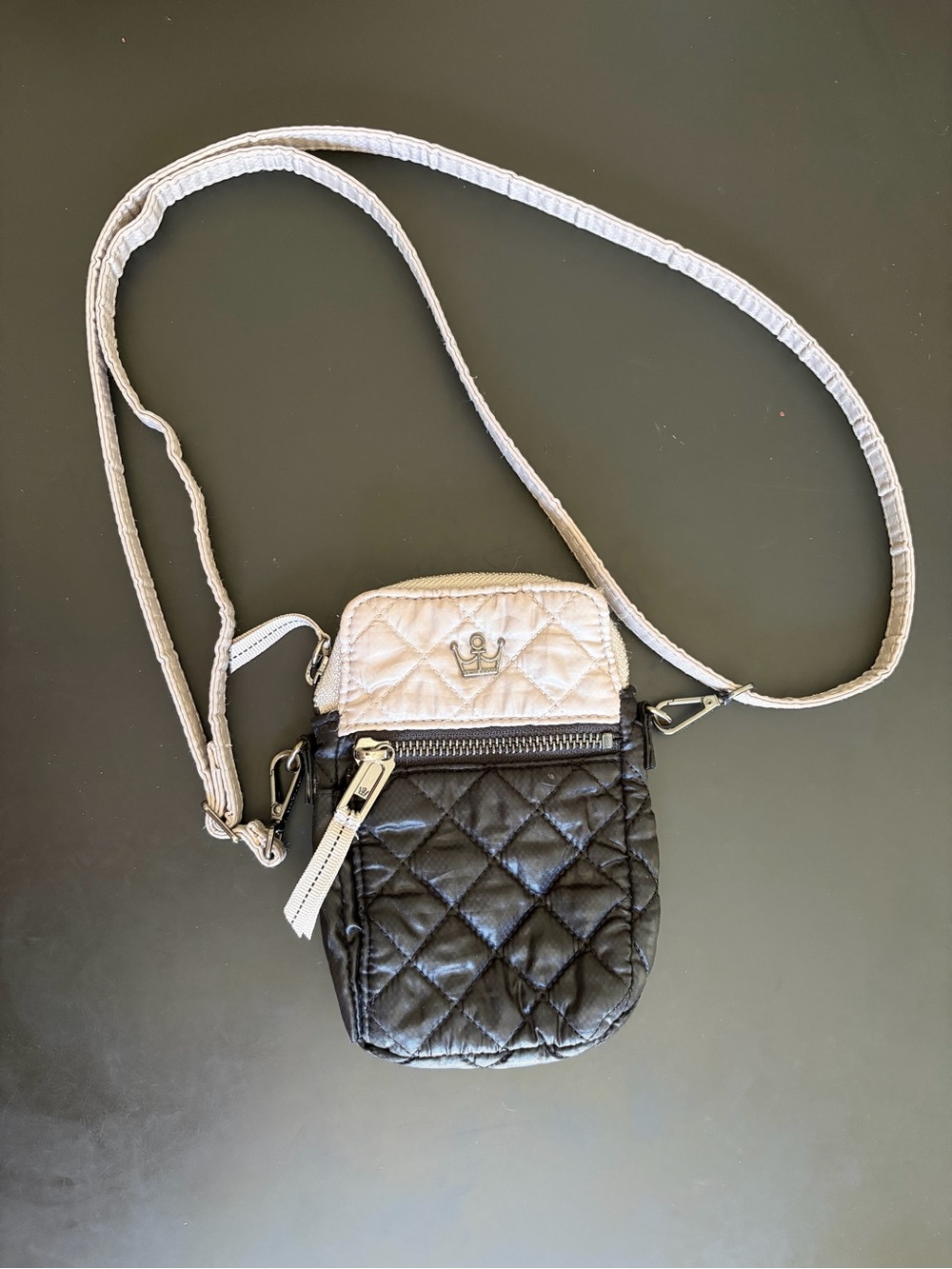 Oliver Thomas 24+7 Cellphone Crossbody Quilted Cream and Black Bag